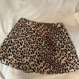 Princess Polly Cheetah mini skirt size 2: Never been worn!